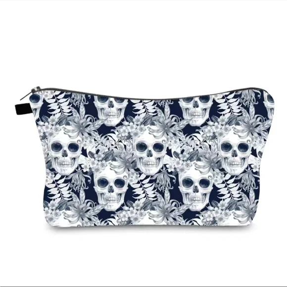 Skulls & leaves makeup bag - Picture 3 of 7